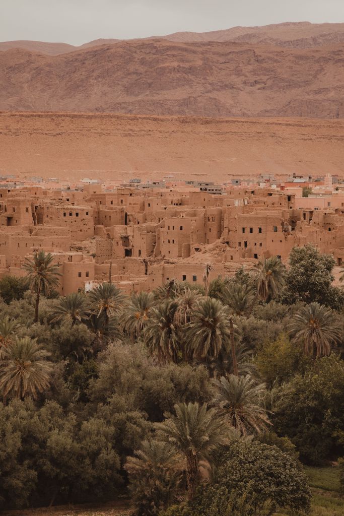 PUEBLO BEDUINO EN MARRUECOS